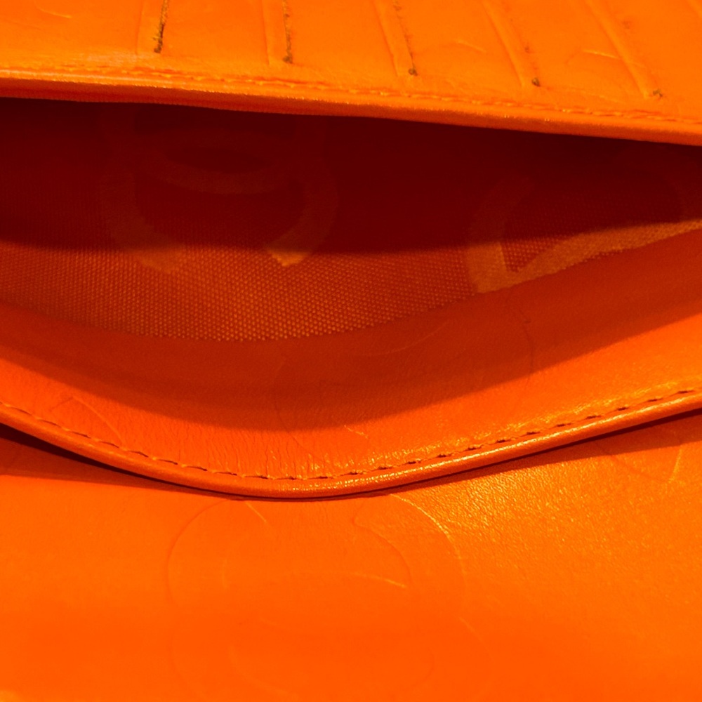 Chanel Wallet - Picture 11 of 12